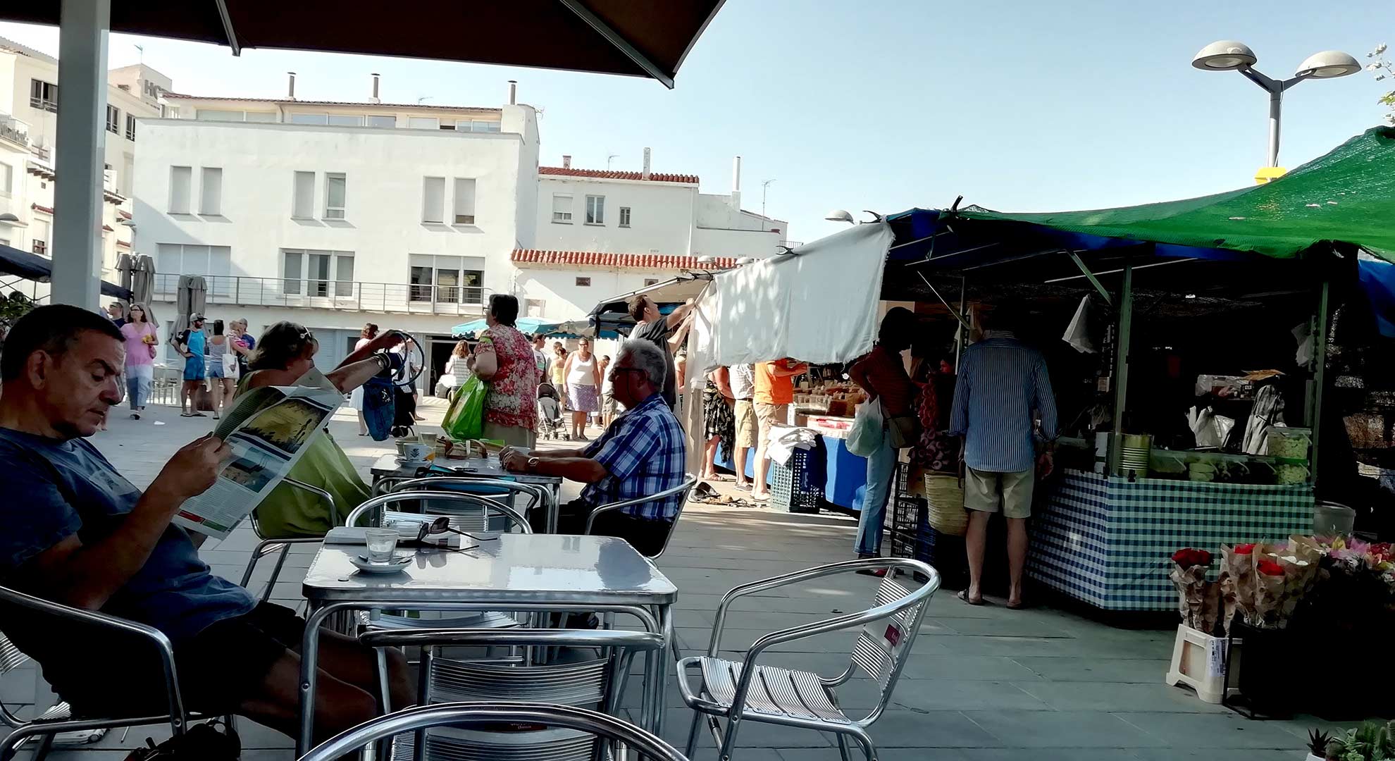 Día de mercado, Port de la Selva, España. Photo © Maria Buhigas