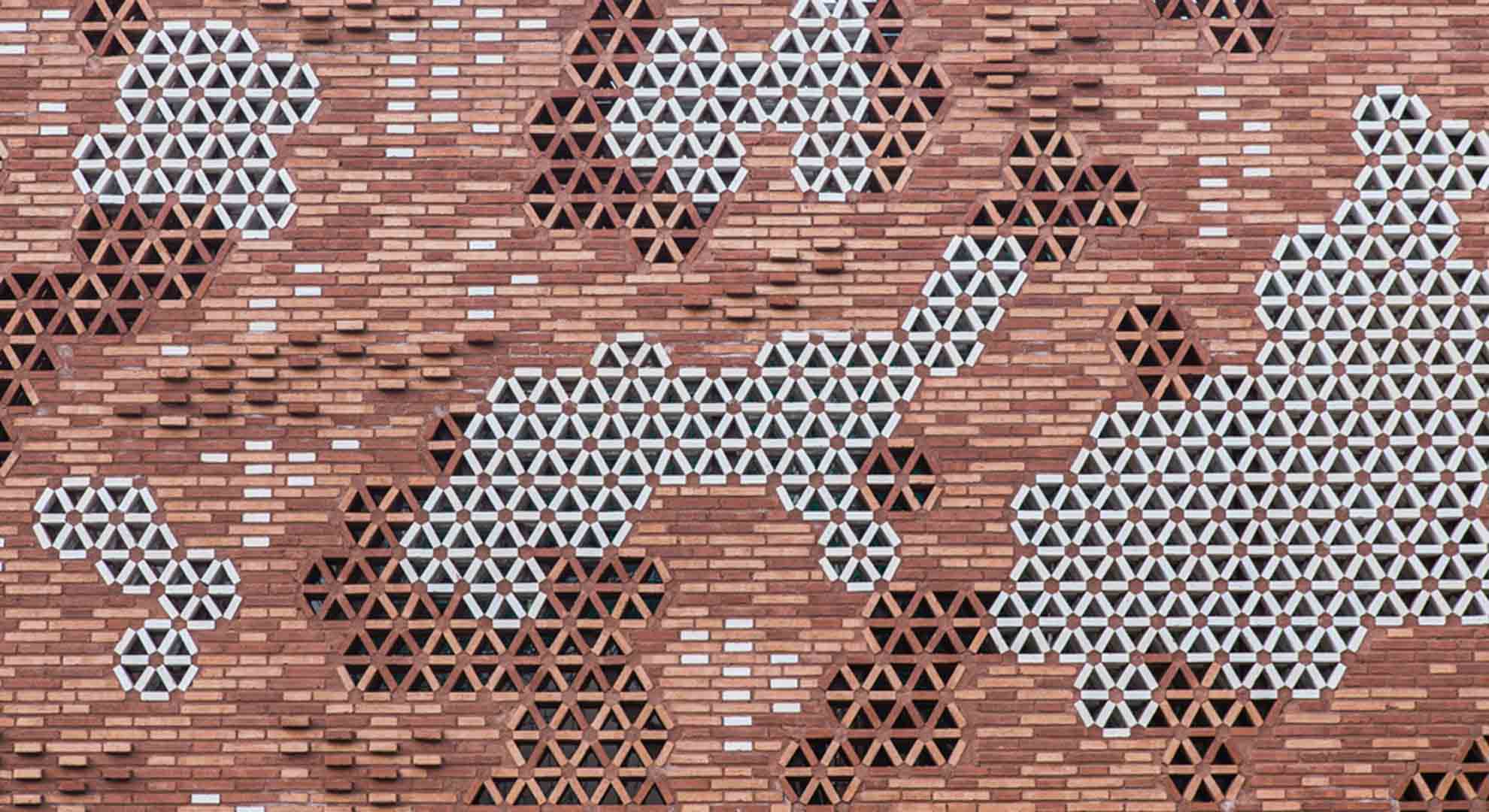 The Kālida Sant Pau Centre Barcelona, part of the Maggie’s Centre international network, designed by Benedetta Tagliabue – Miralles Tagliabue EMBT. Photo © Lluc Miralles