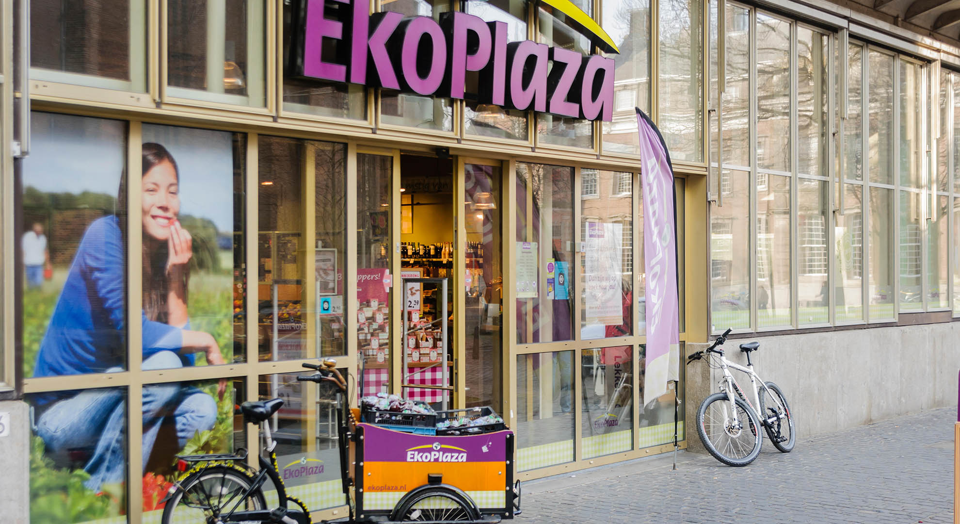 A branch of the Dutch organic food chain Ecoplaza. Alamy stock photo